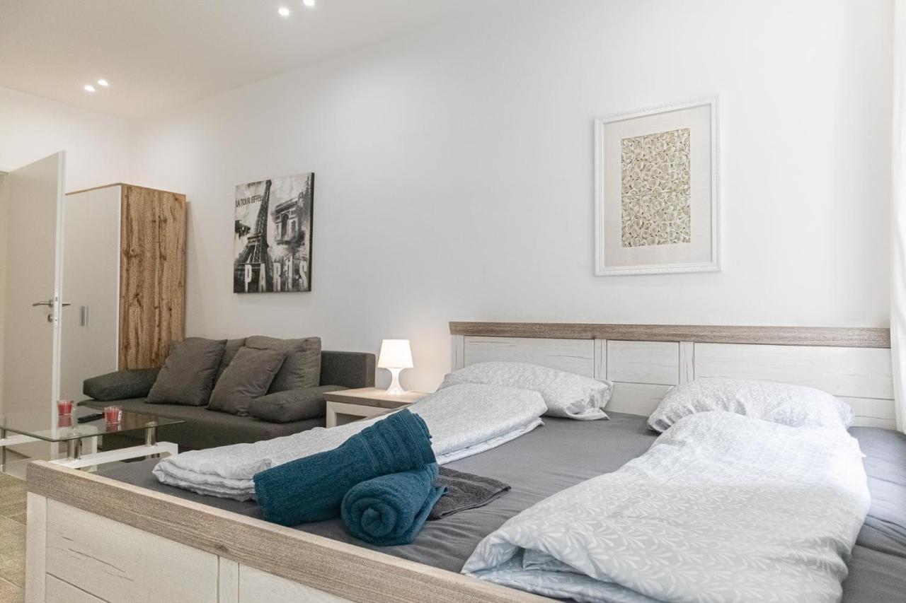 9 Min From City Center - Lovely Studio Near U1 Reumannplatz Wenen Buitenkant foto
