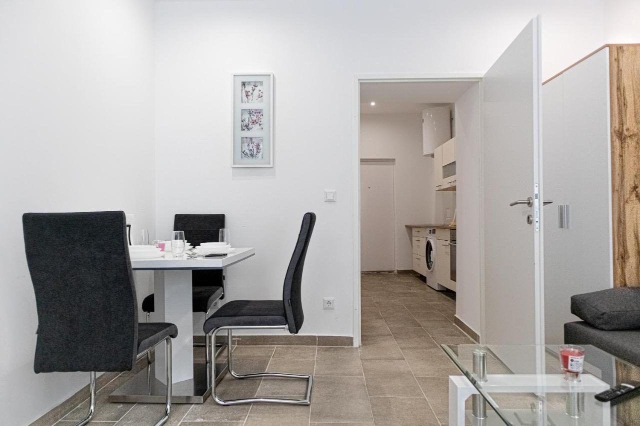 9 Min From City Center - Lovely Studio Near U1 Reumannplatz Wenen Buitenkant foto