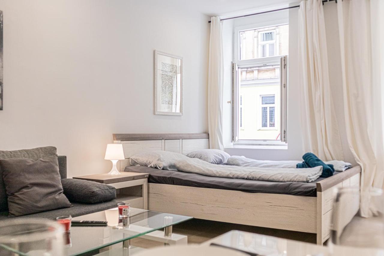 9 Min From City Center - Lovely Studio Near U1 Reumannplatz Wenen Buitenkant foto