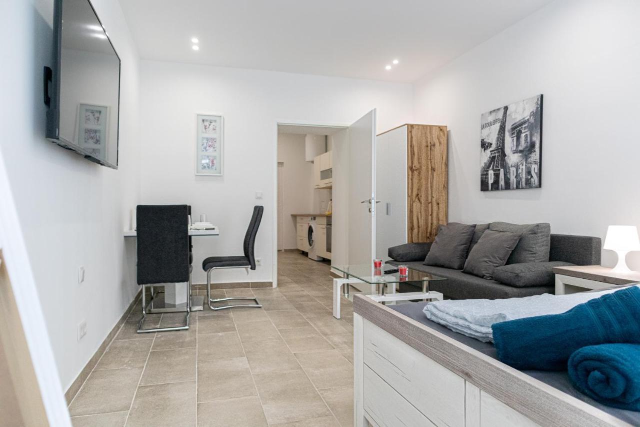 9 Min From City Center - Lovely Studio Near U1 Reumannplatz Wenen Buitenkant foto